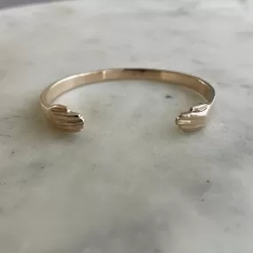 14K GOLD HUG CUFF