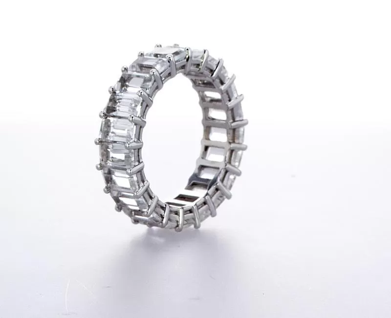 Eternity Ring White Topaz ( 8.40 Ctw)