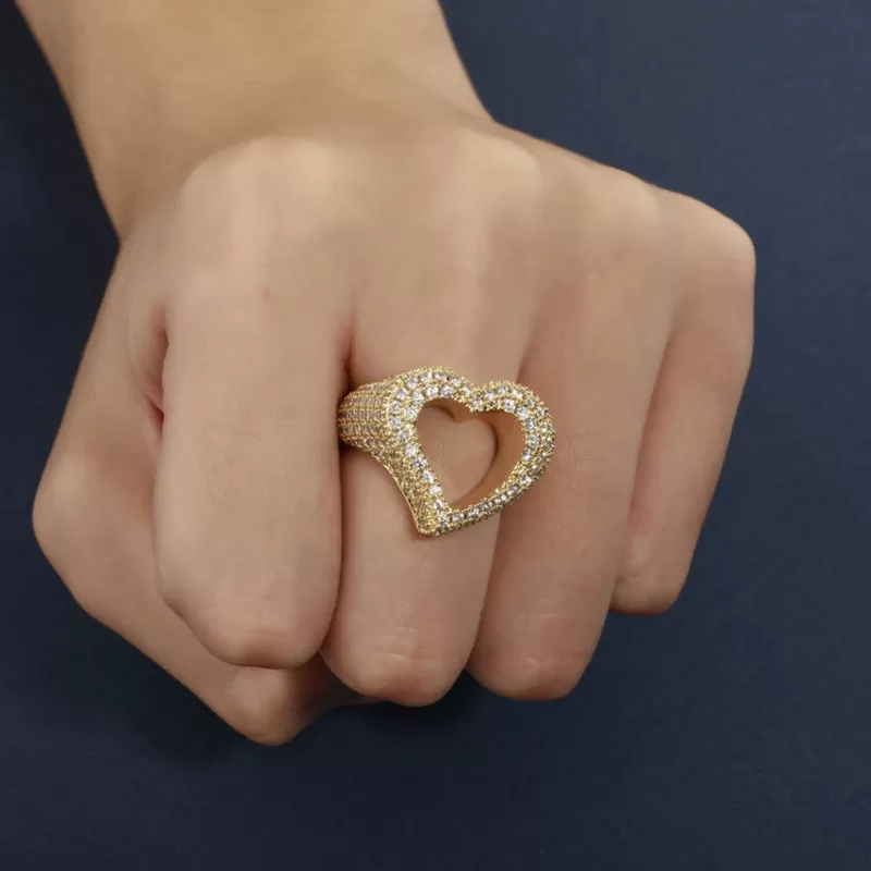 Hip Hop Cutout Heart Zircon Ring