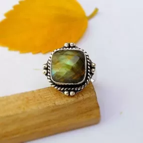 Natural Labradorite Ring 925 Sterliing Silver Ring Faceted Gemstone Ring Cushion Ring Handmade Jewelry