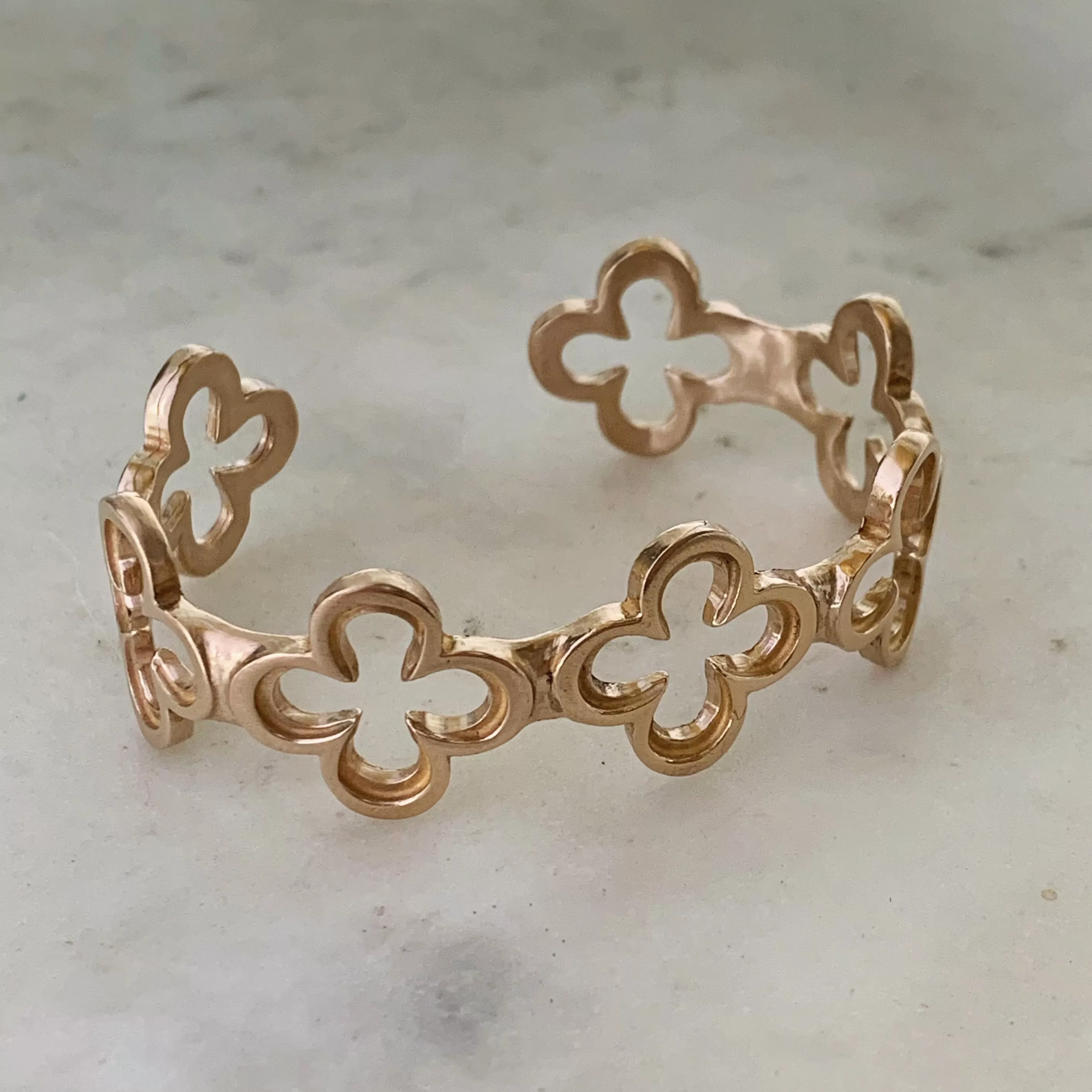 QUATREFOIL CUFF