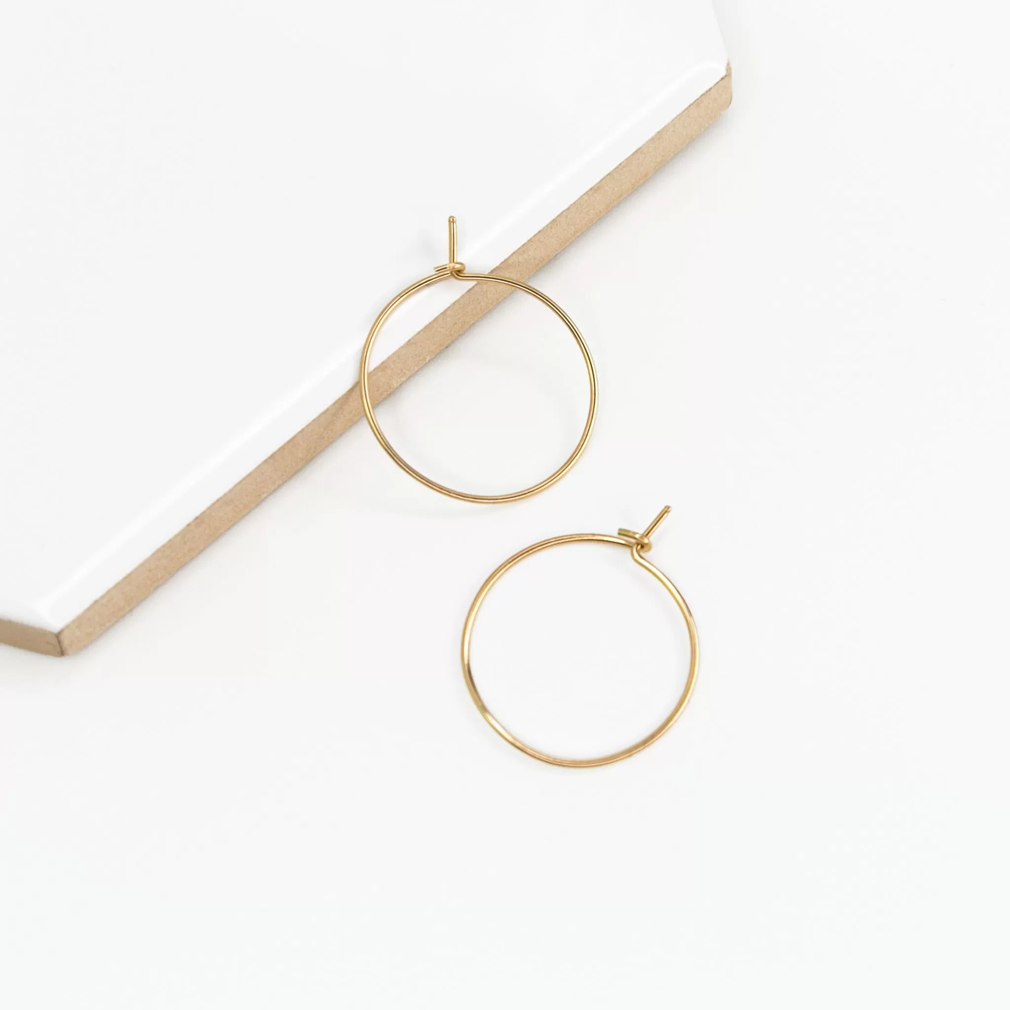 Weightless XS Hoops