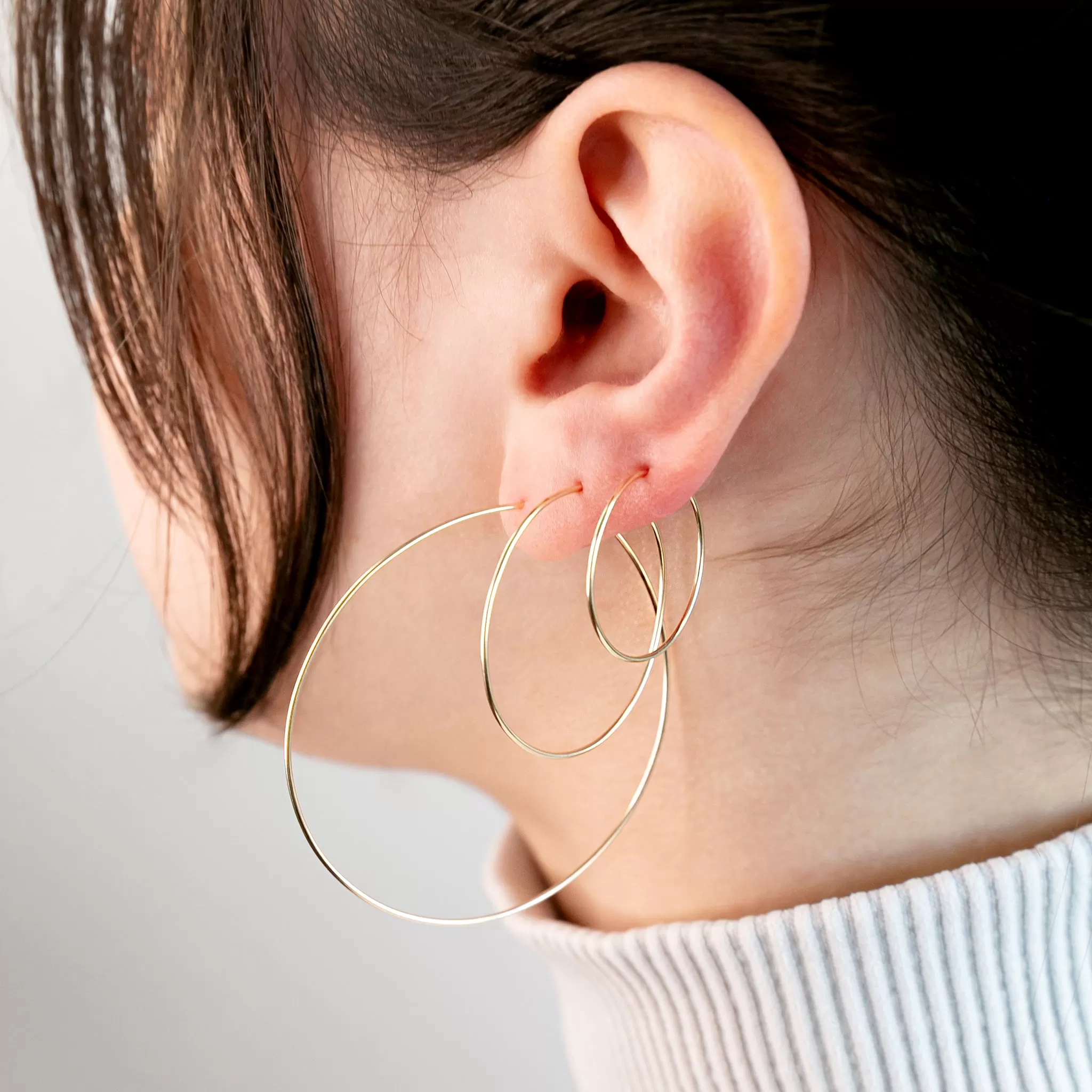 Weightless XS Hoops